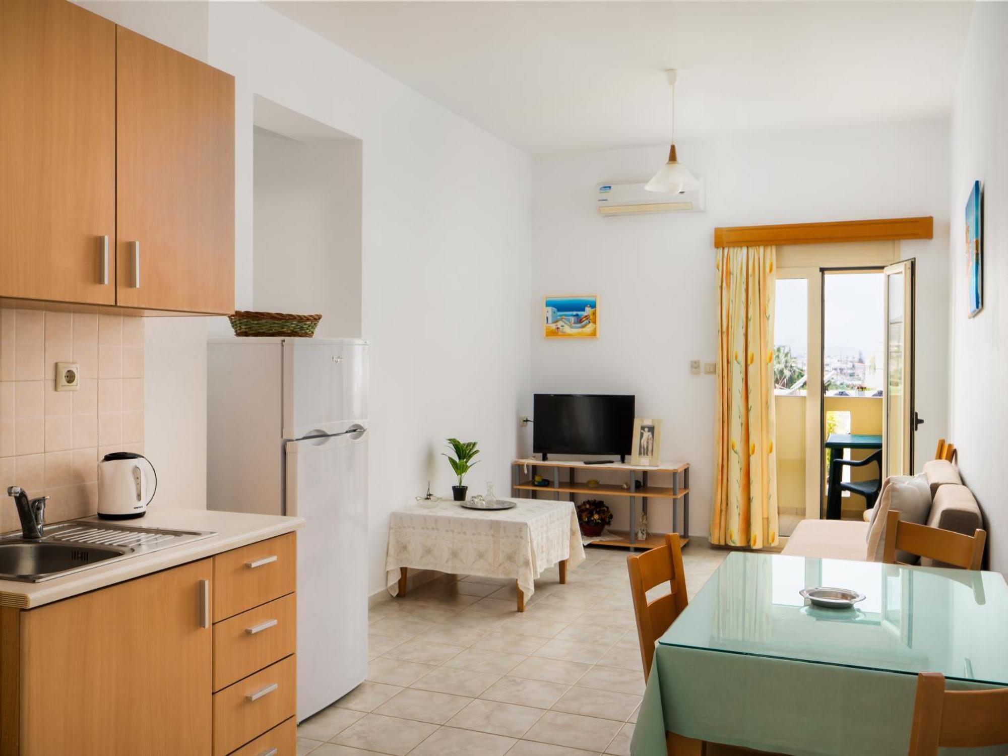 Fotis Studios Apartments กูเวส ภายนอก รูปภาพ