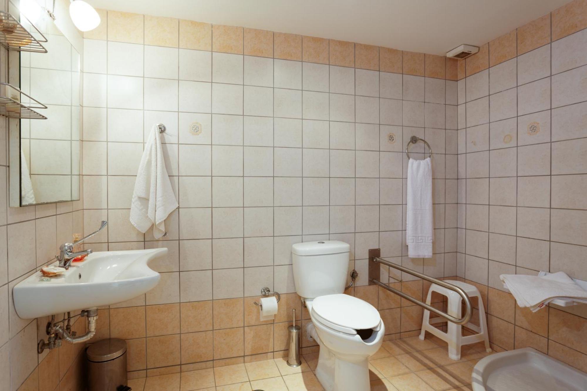 Fotis Studios Apartments กูเวส ภายนอก รูปภาพ