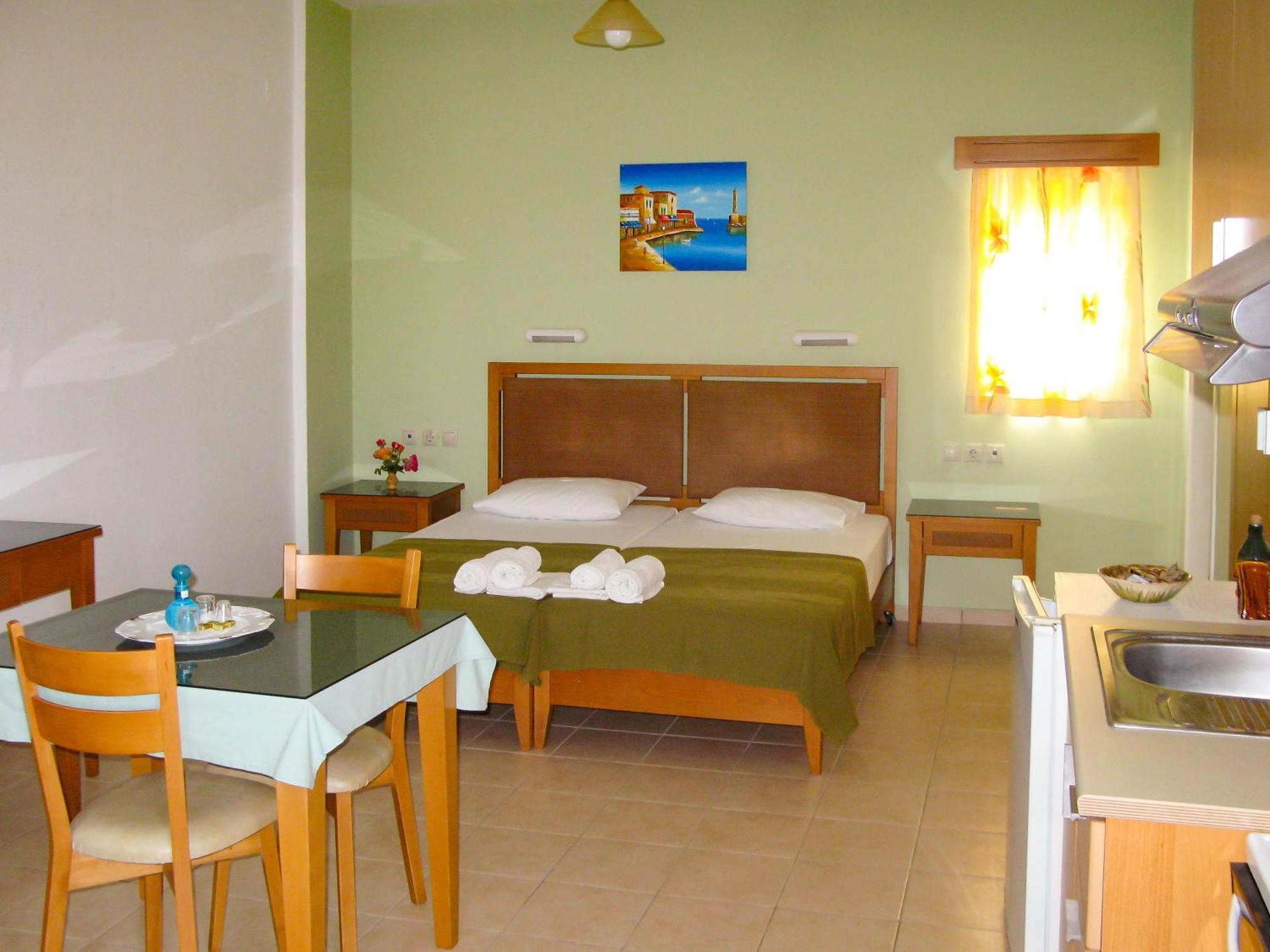 Fotis Studios Apartments กูเวส ภายนอก รูปภาพ