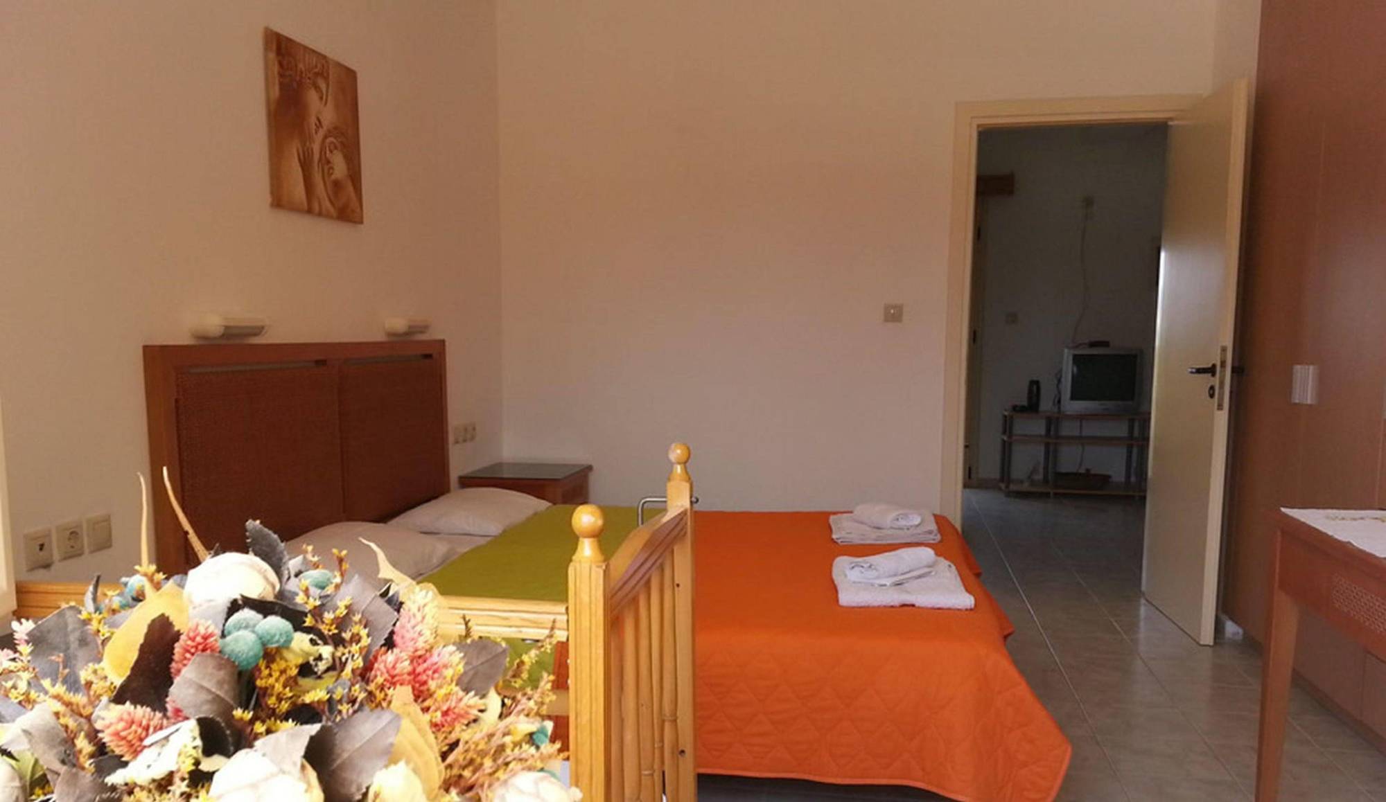 Fotis Studios Apartments กูเวส ภายนอก รูปภาพ