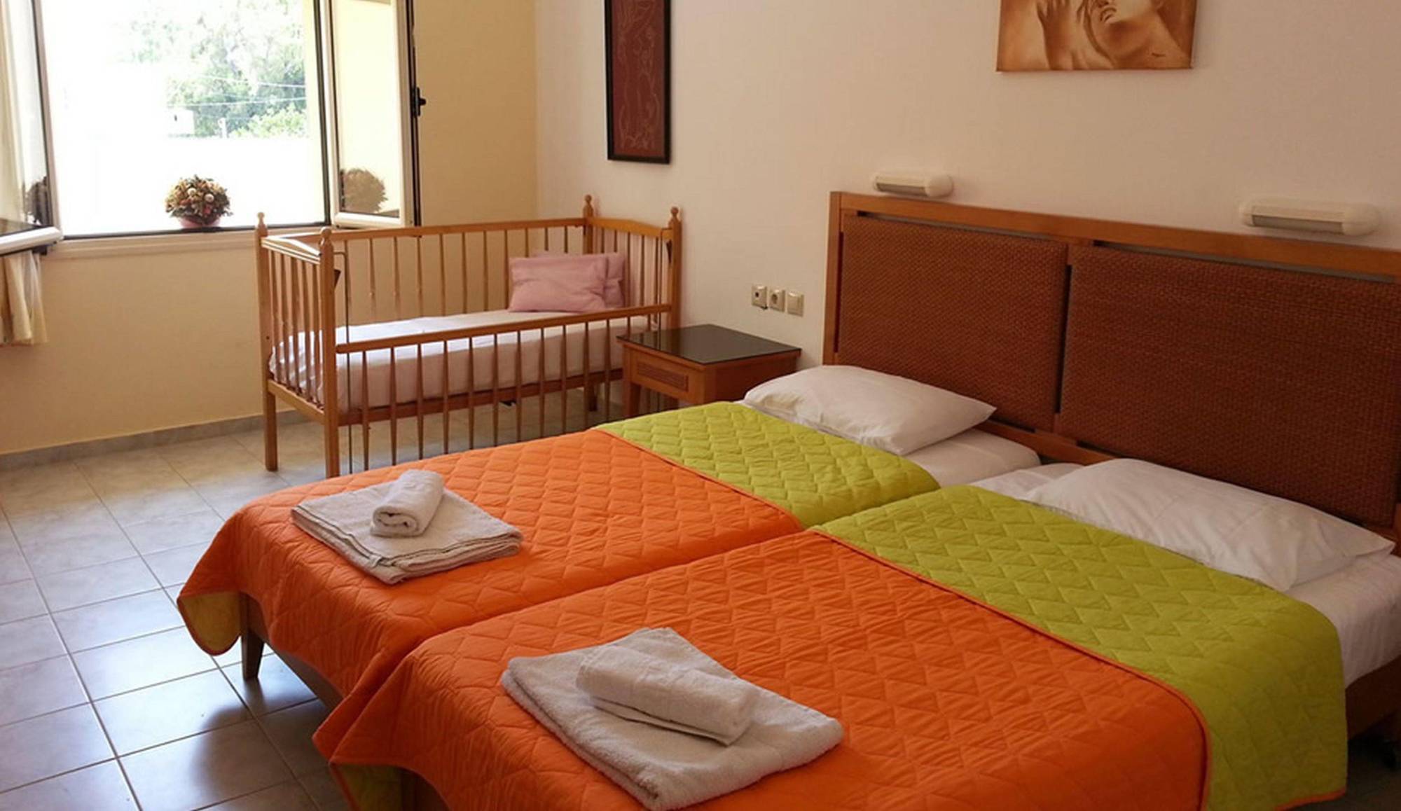 Fotis Studios Apartments กูเวส ภายนอก รูปภาพ